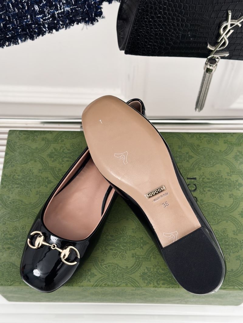 Gucci Flat Shoes